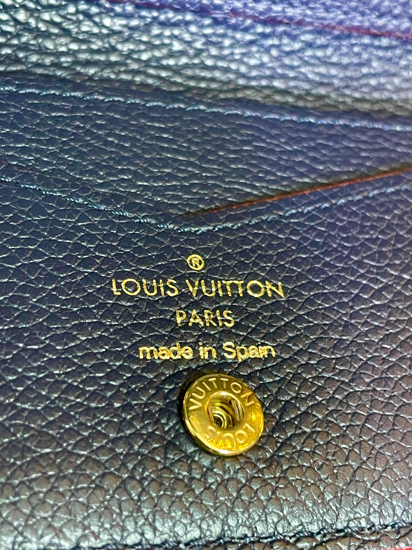 Authentic Louis Vuitton Empreinte Multicartes in Marine Rouge