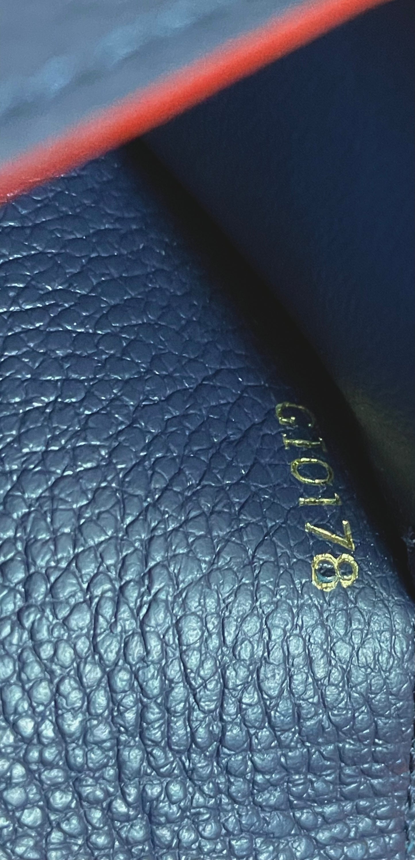 Authentic Louis Vuitton Empreinte Multicartes in Marine Rouge
