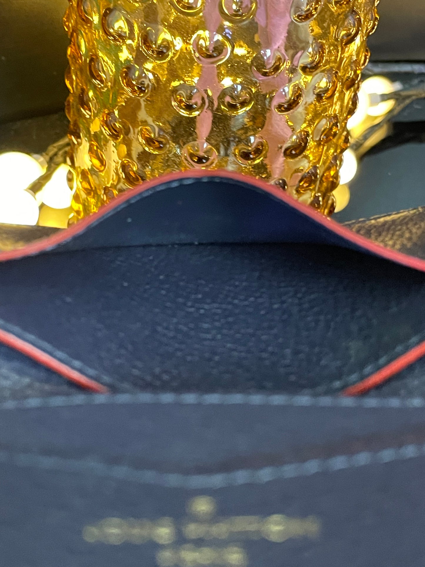 Authentic Louis Vuitton Empreinte Multicartes in Marine Rouge