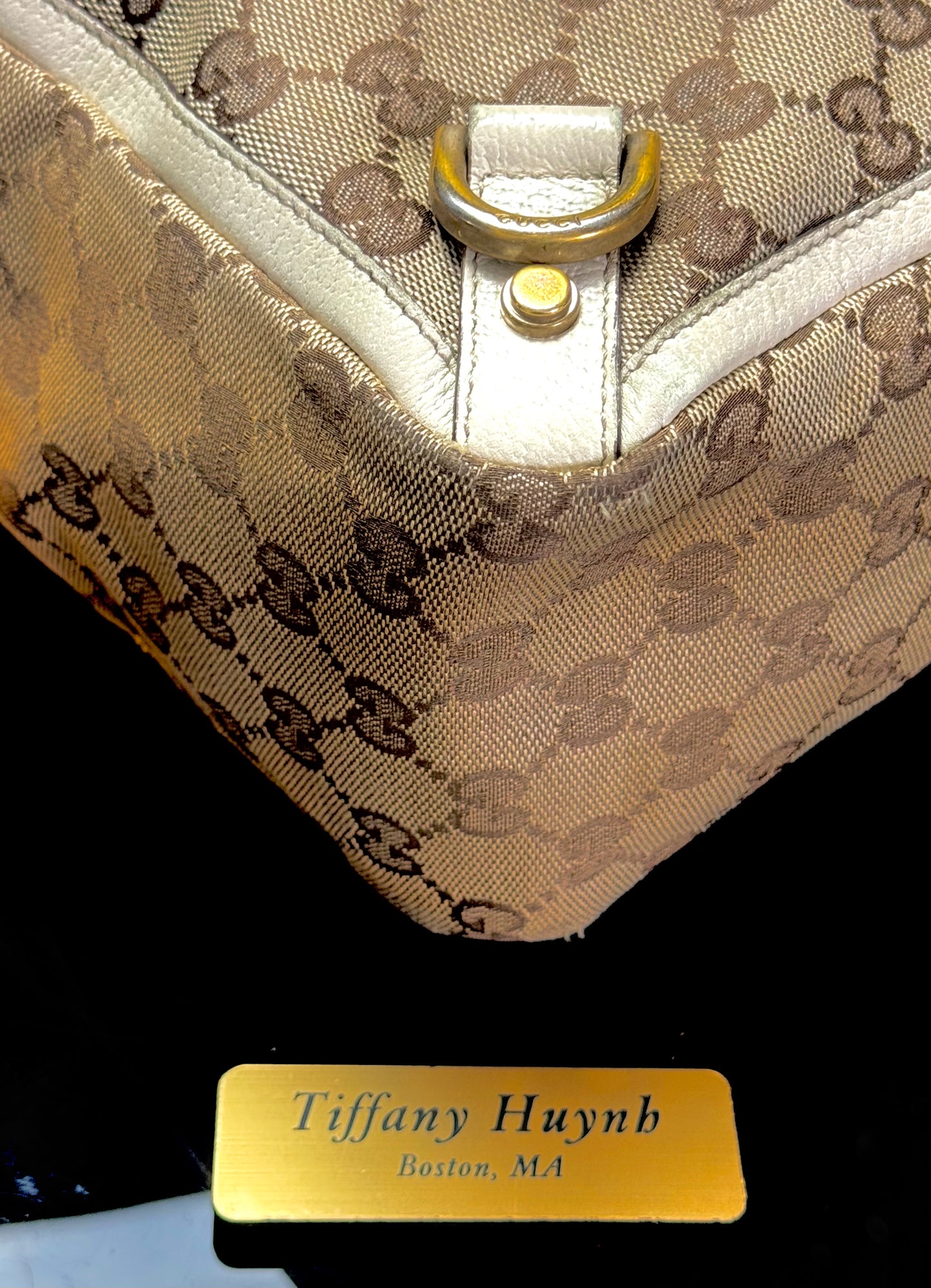 Authentic Gucci GG Abbey D-Ring Tote Bag in Beige