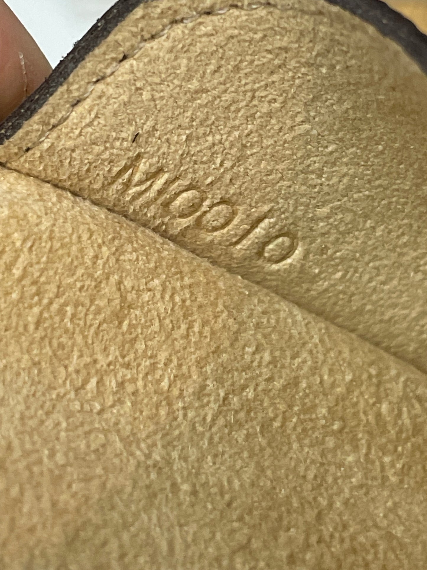 Authentic Louis Vuitton Monogram Etui Lunette Rabat