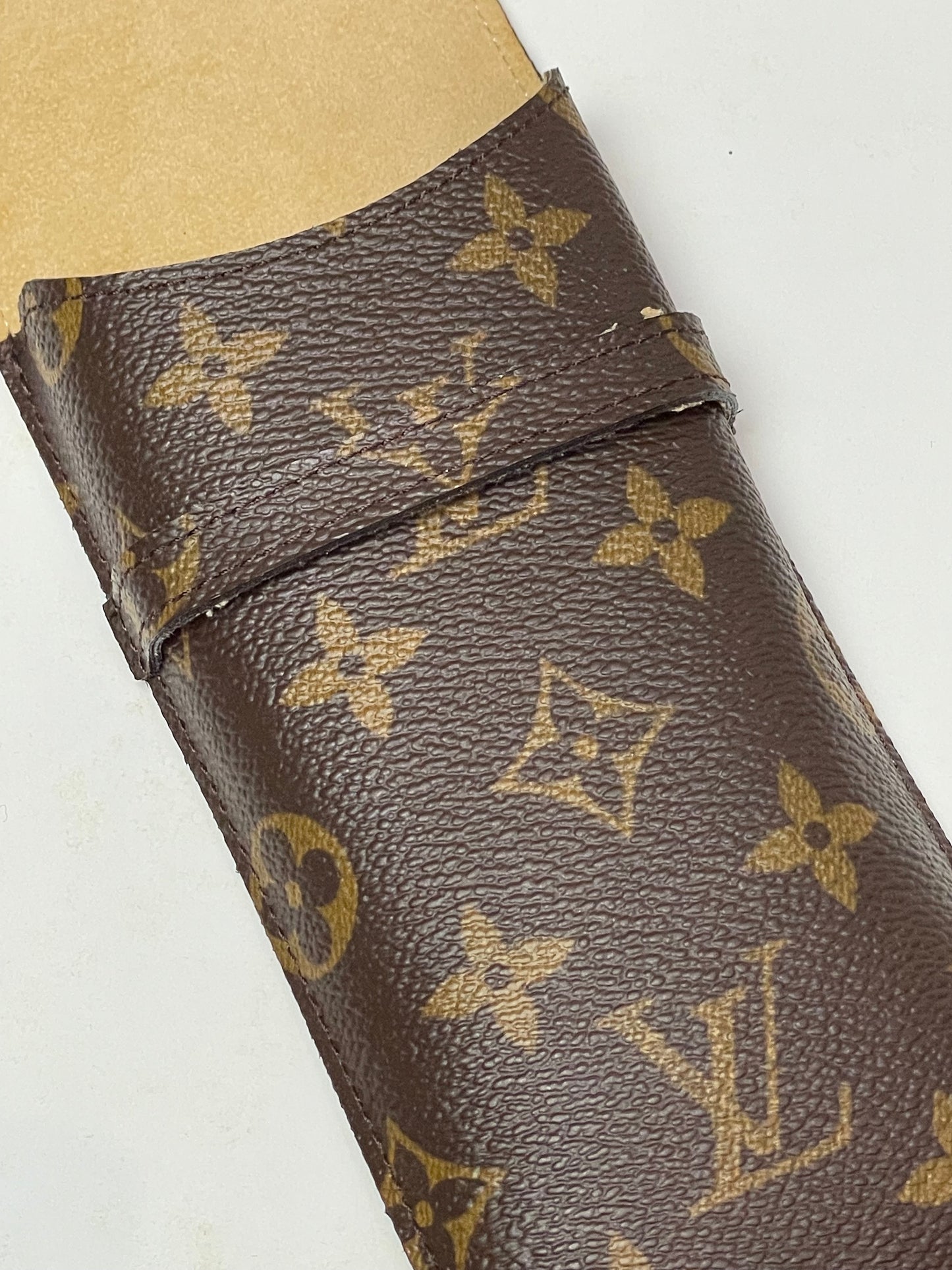 Authentic Louis Vuitton Monogram Etui Lunette Rabat