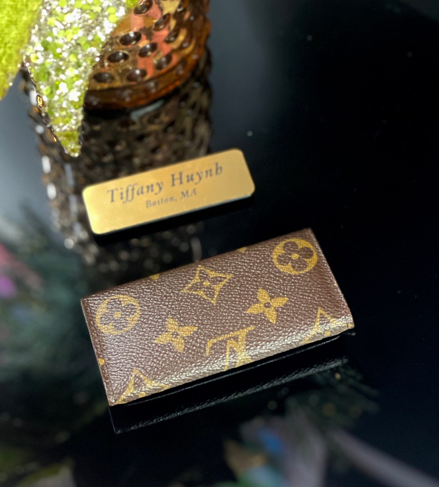 Authentic Louis Vuitton Monogram 4 Key Holder