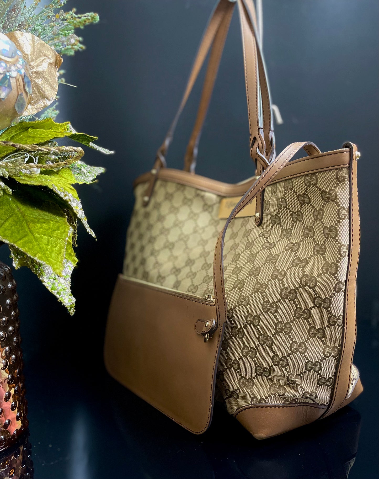 Authentic Gucci GG Monogram Canvas Tote Shoulder w/ Pouch