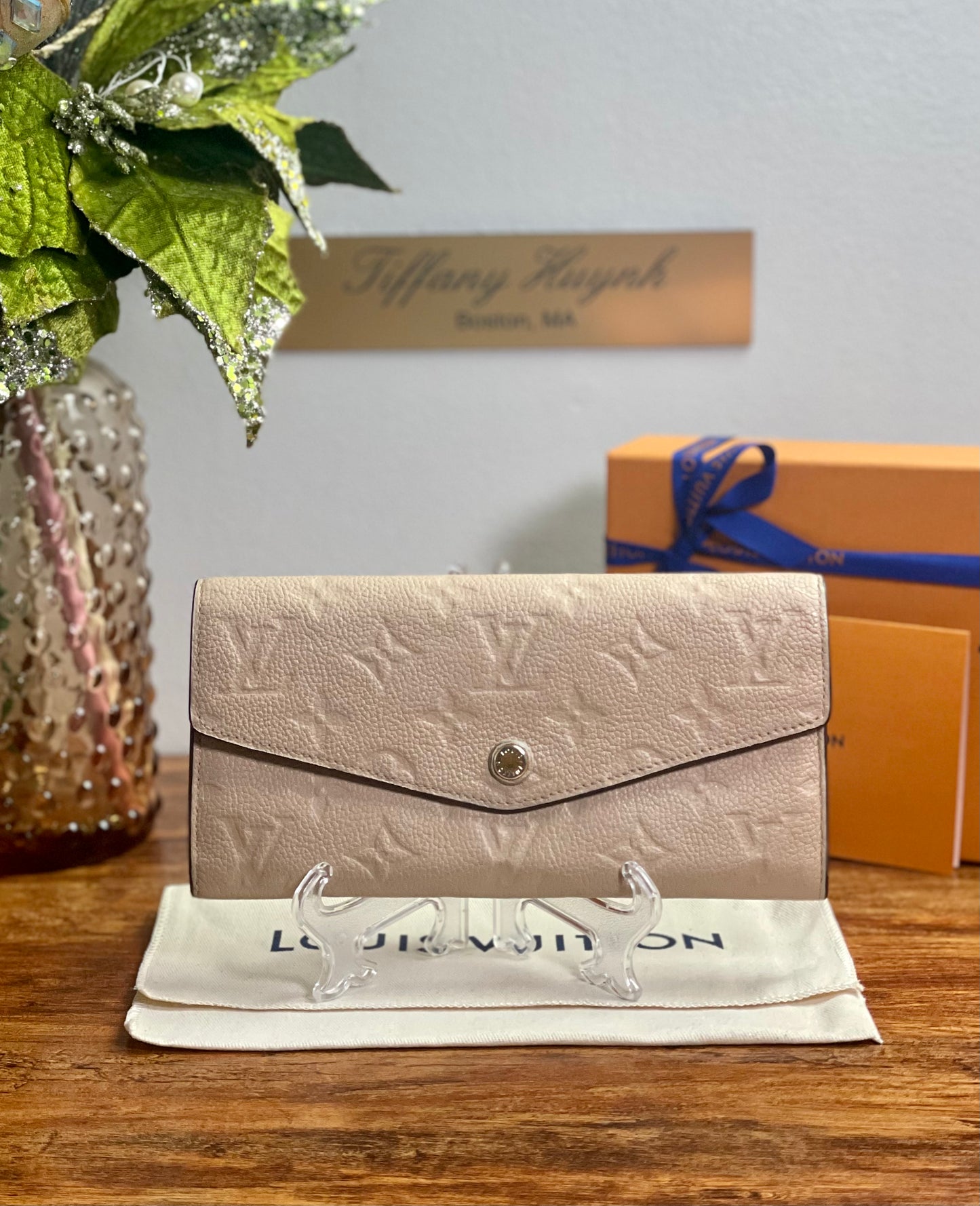 Authentic Louis Vuitton Empreinte Old Model Sarah Wallet Dune Beige