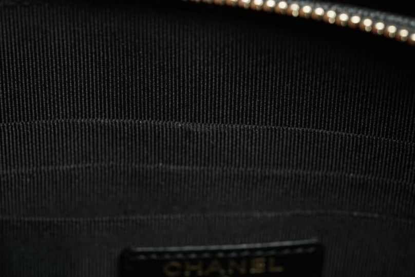 Authentic 20A Chanel Boy Small O Case w/ LGHW