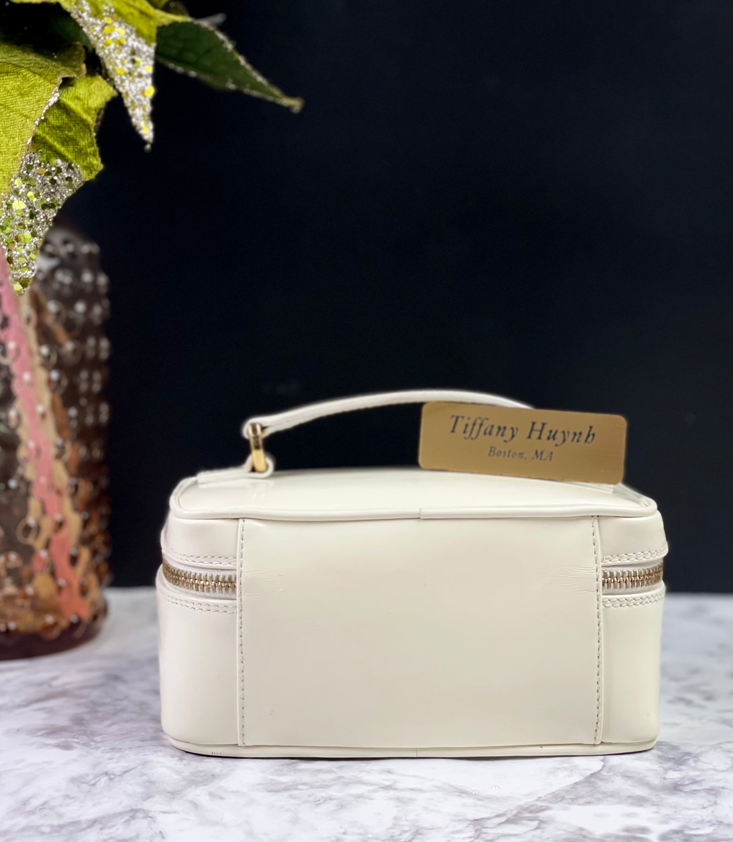 Authentic Vintage Gucci Bamboo Vanity bag in patent white leather