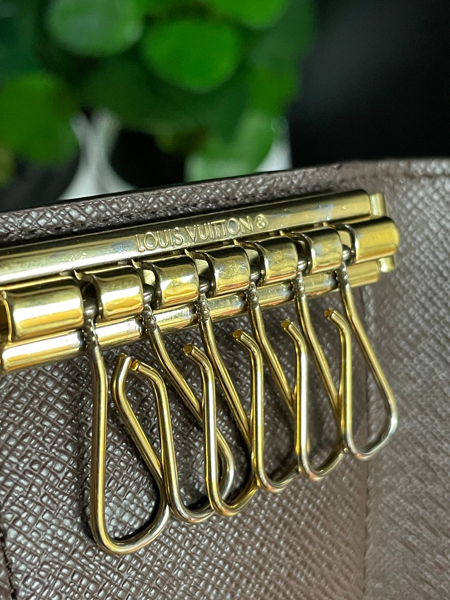 Authentic Louis Vuitton Damier Ebene 6 Key Holder