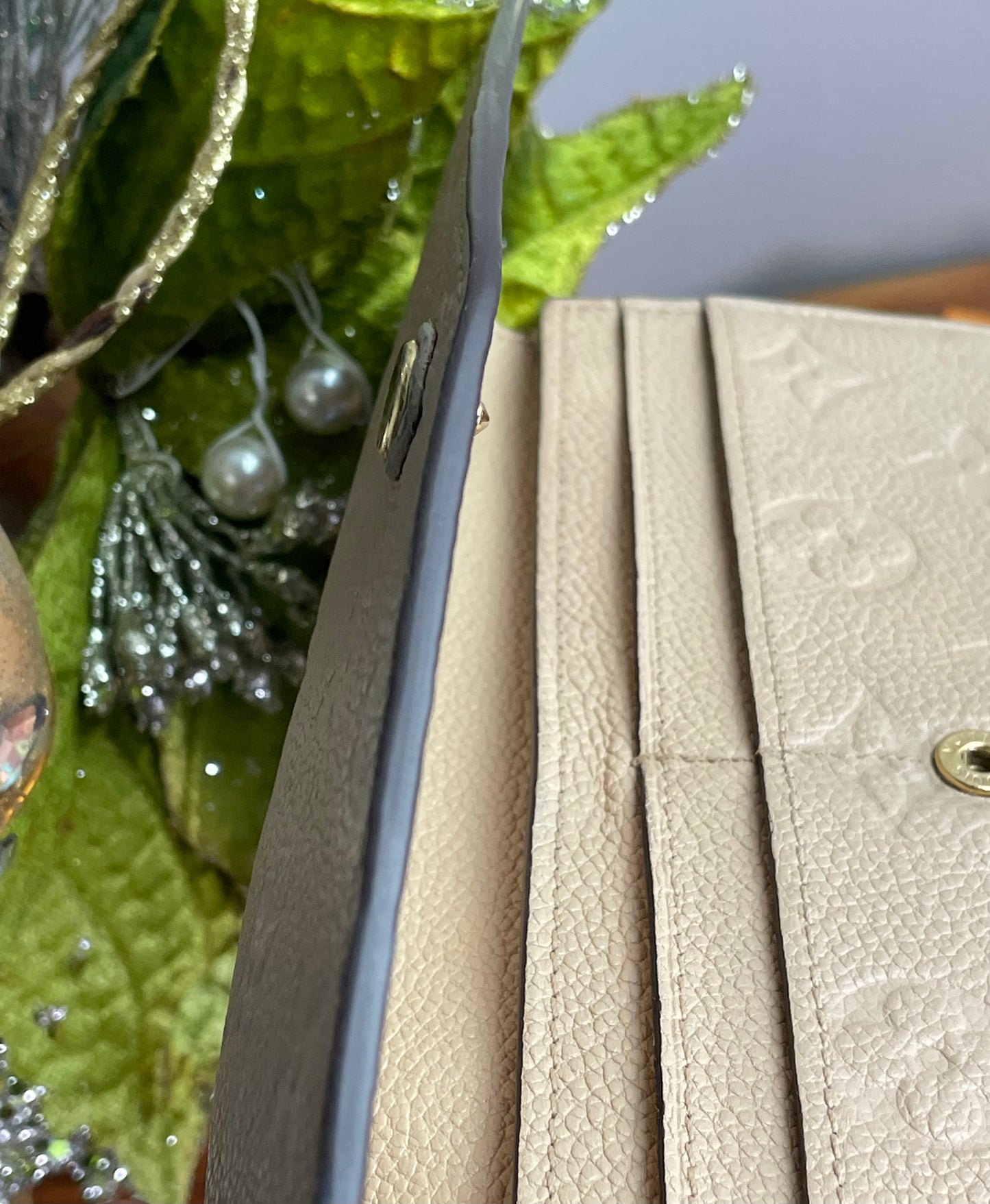 Authentic Louis Vuitton Empreinte Old Model Sarah Wallet Dune Beige
