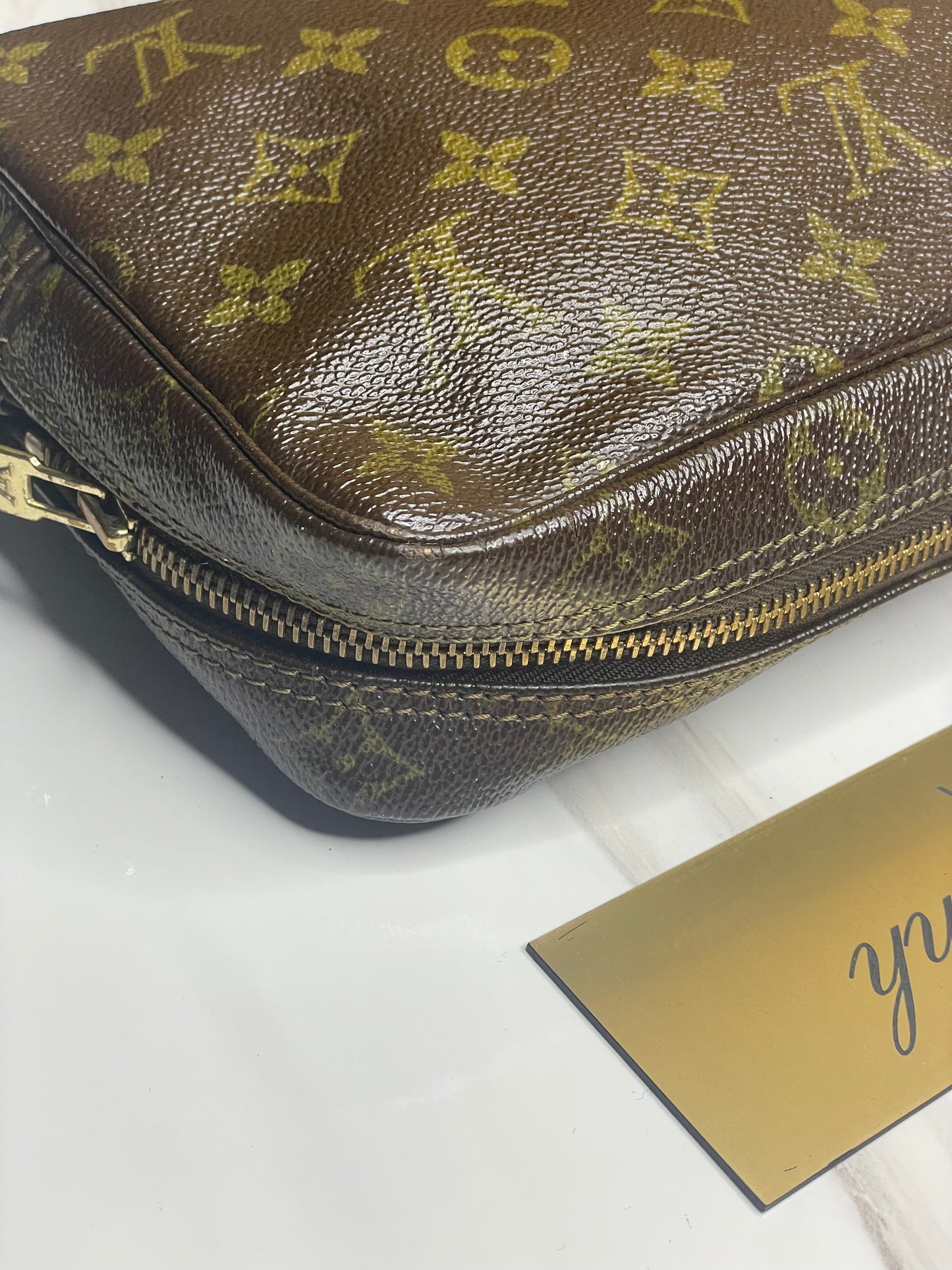 Authentic Louis Vuitton Monogram Trousse 23