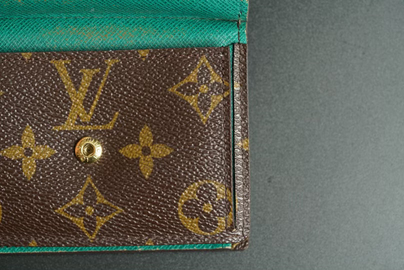 Authentic Louis Vuitton Monogram Elise Wallet