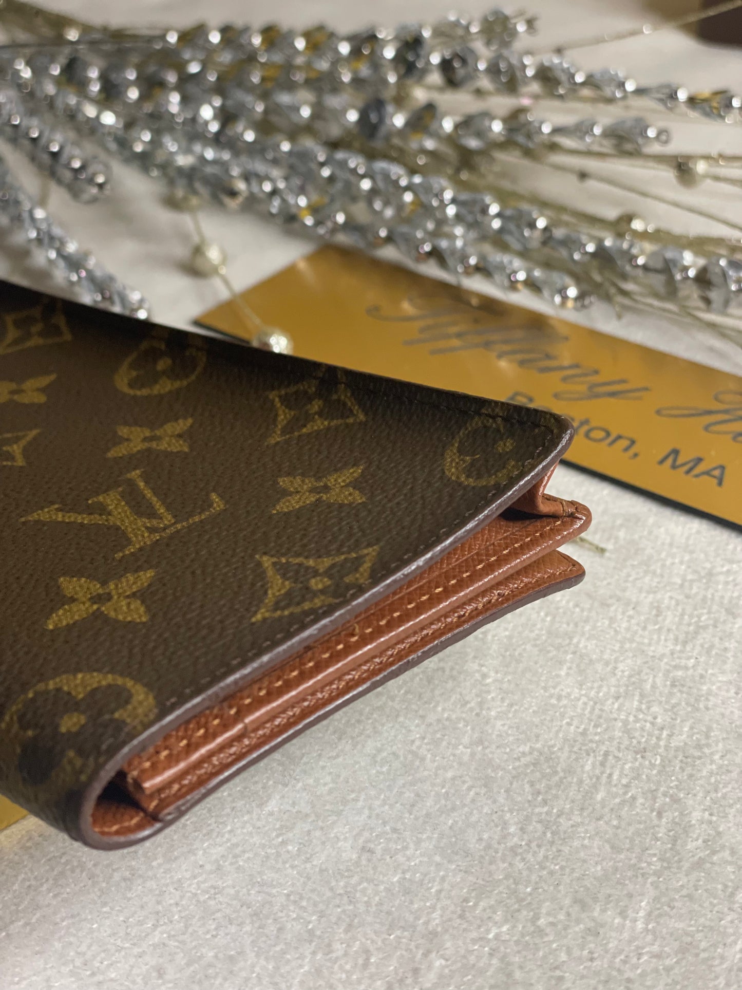 Authentic Louis Vuitton Monogram Porte-Cartes Credit Yen Checkbook Wallet