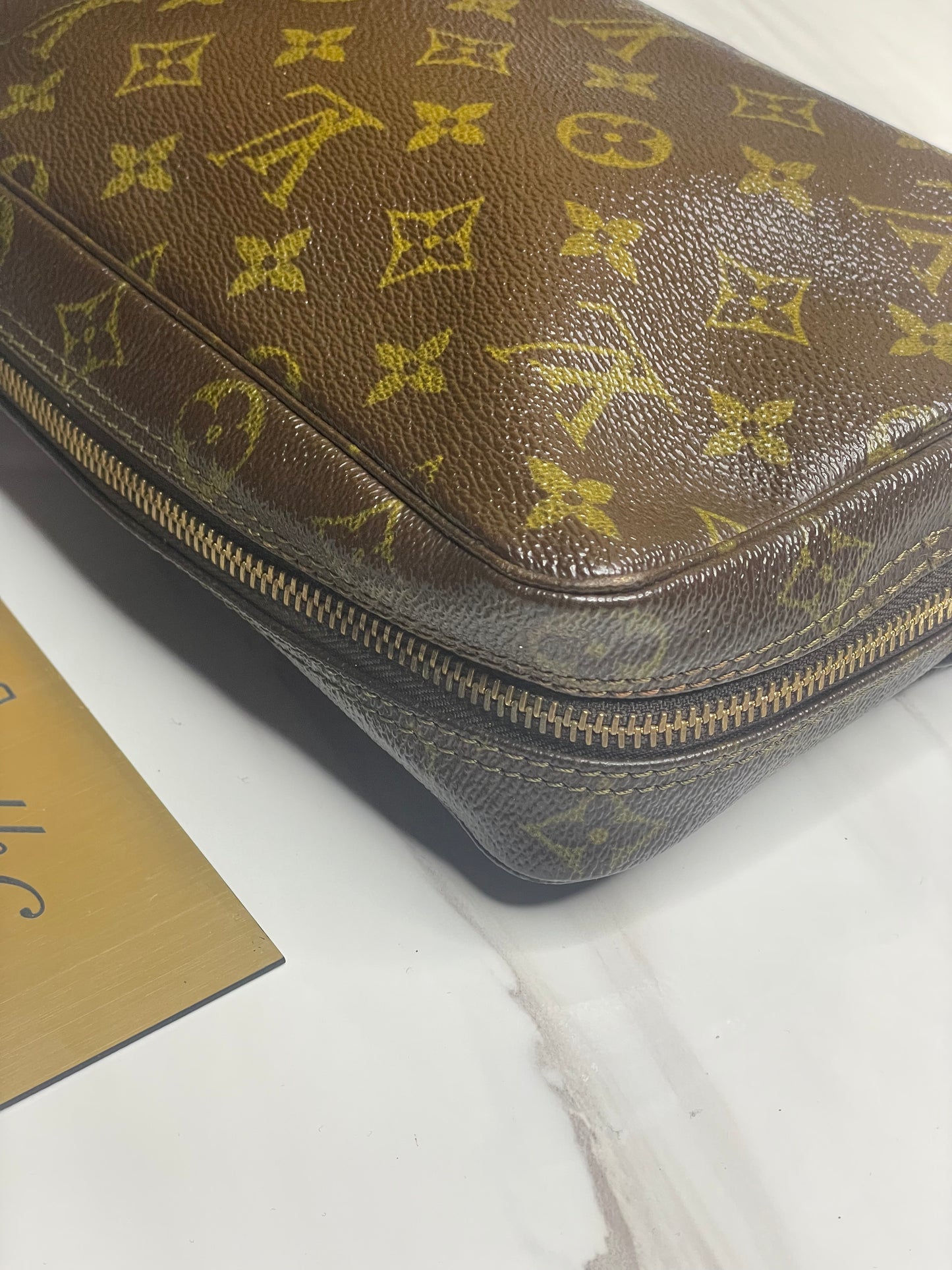 Authentic Louis Vuitton Monogram Trousse 23
