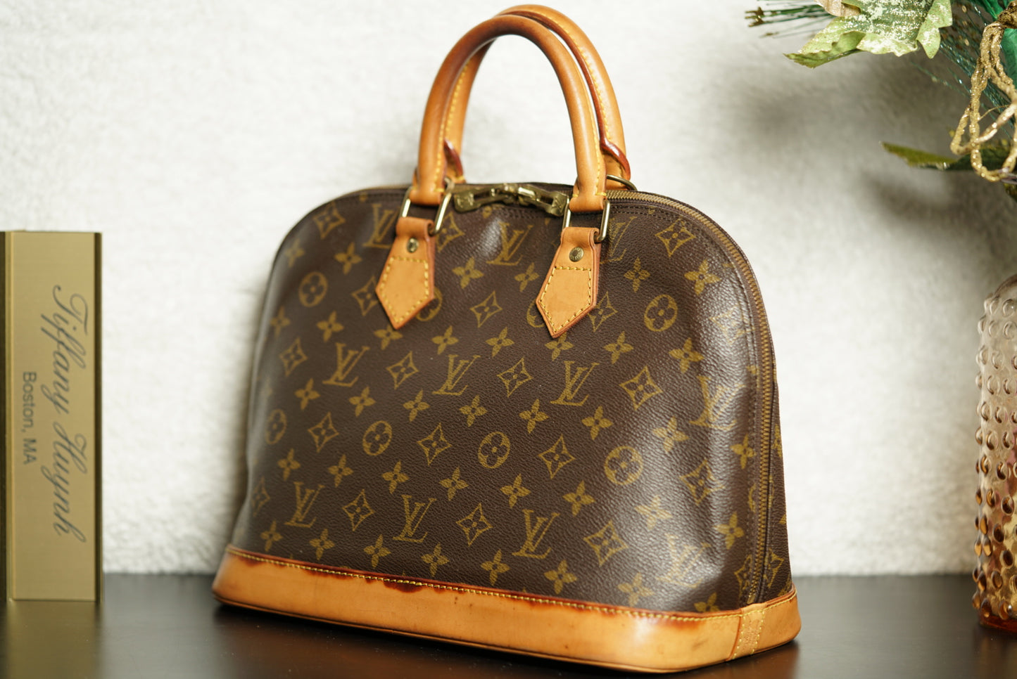 Authentic Louis Vuitton Monogram Alma PM