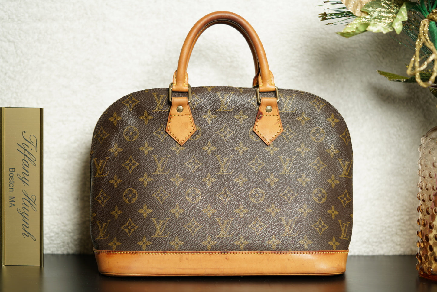 Authentic Louis Vuitton Monogram Alma PM