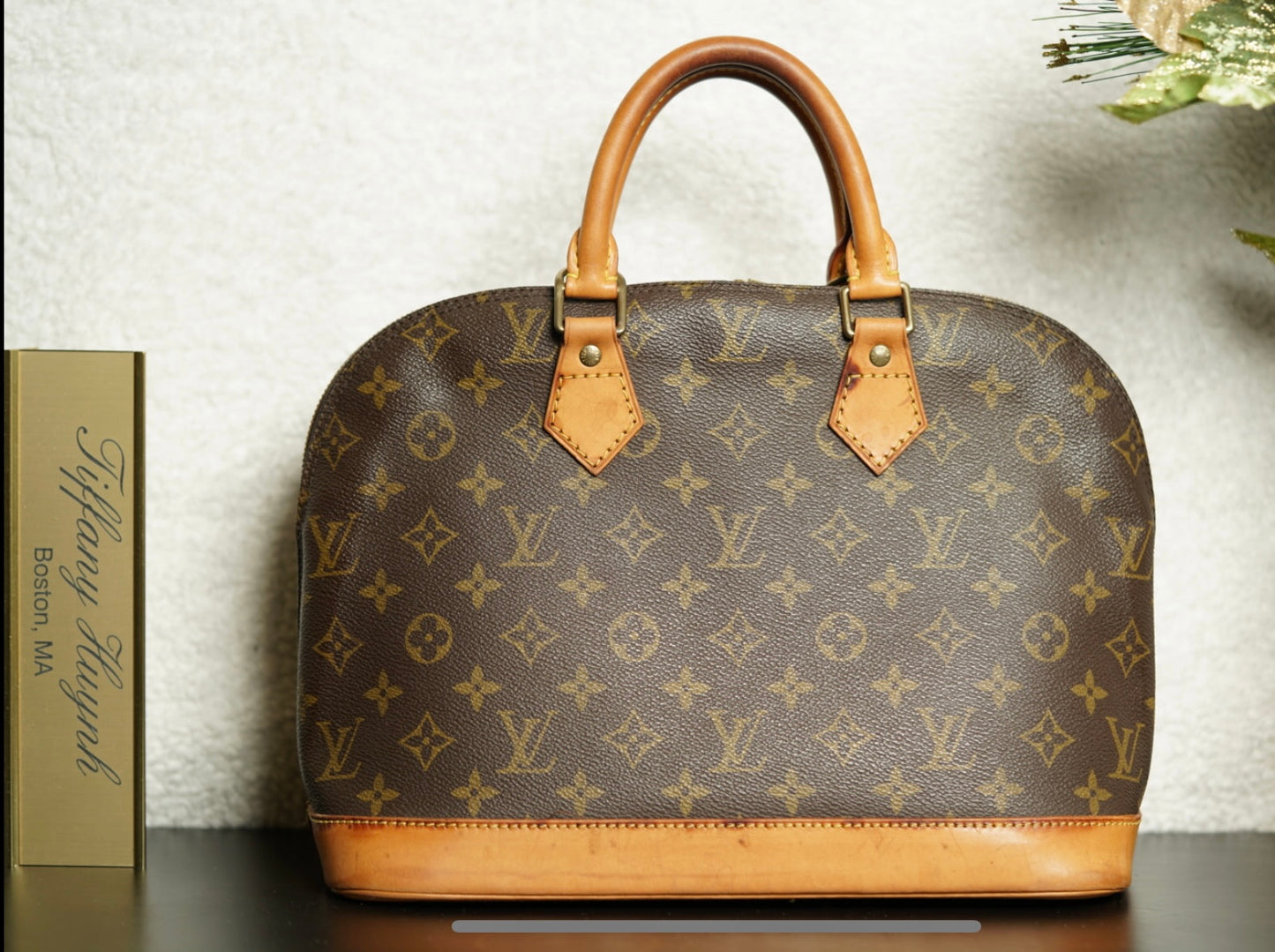 Authentic Louis Vuitton Monogram Alma PM