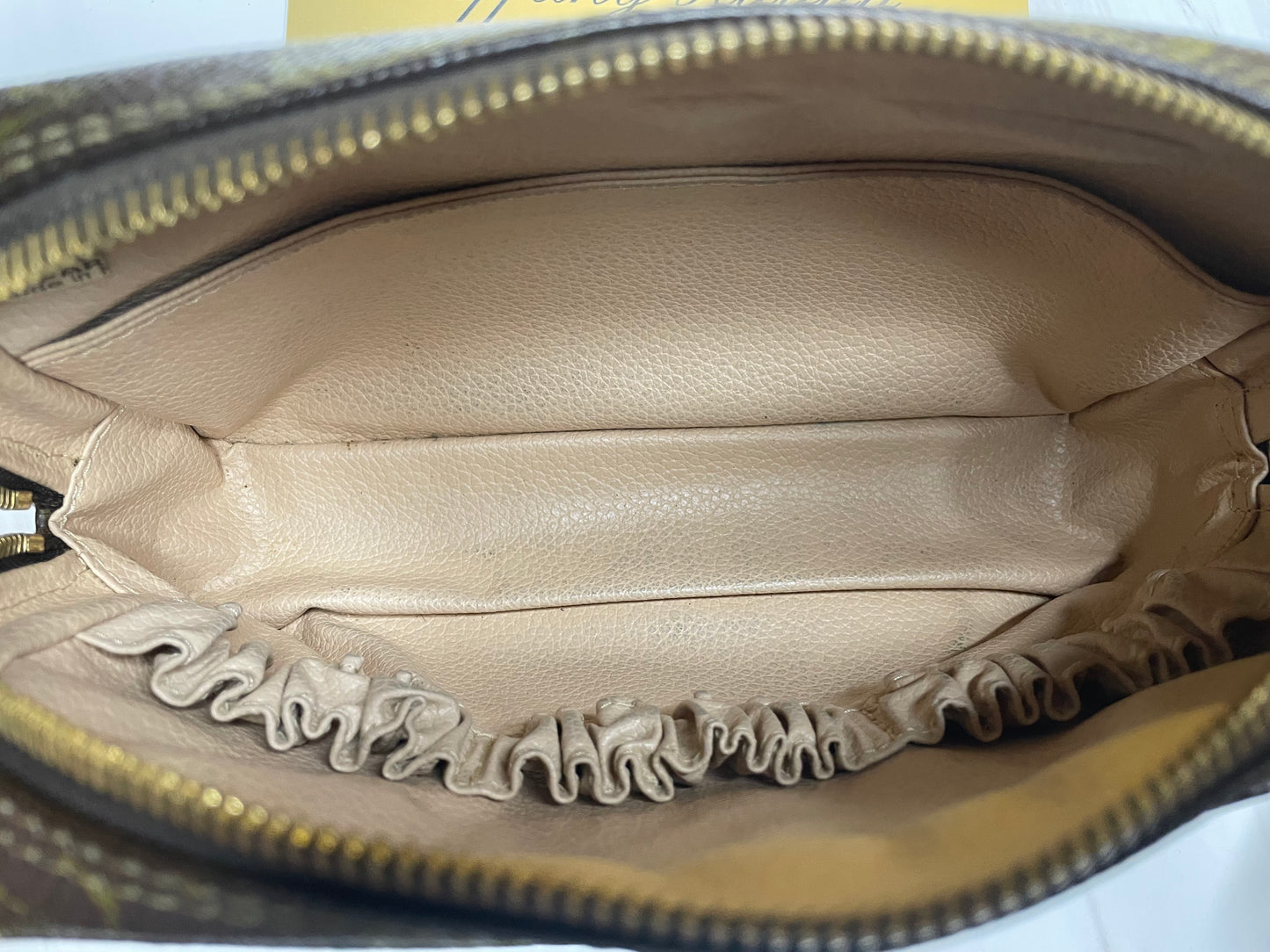 Authentic Louis Vuitton Monogram Trousse 23