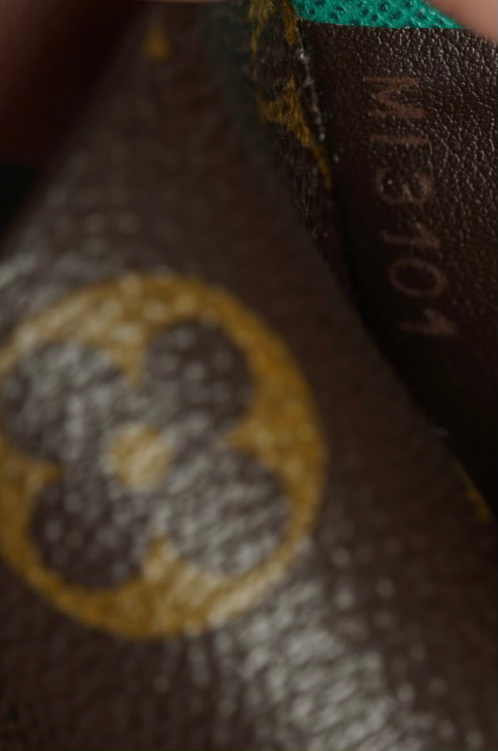 Authentic Louis Vuitton Monogram Elise Wallet