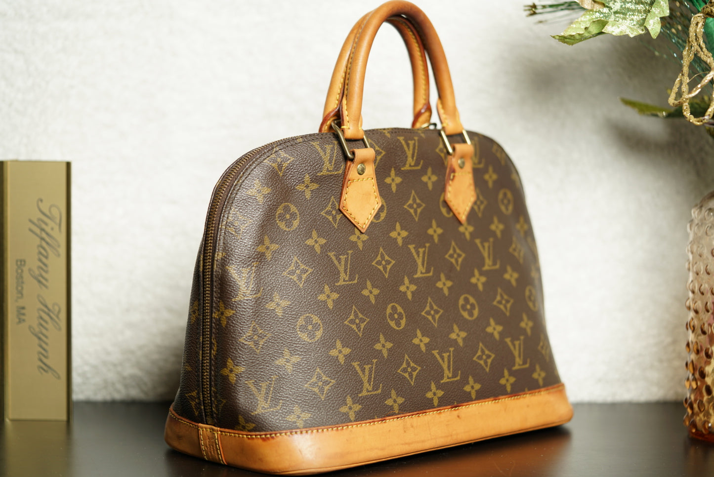 Authentic Louis Vuitton Monogram Alma PM