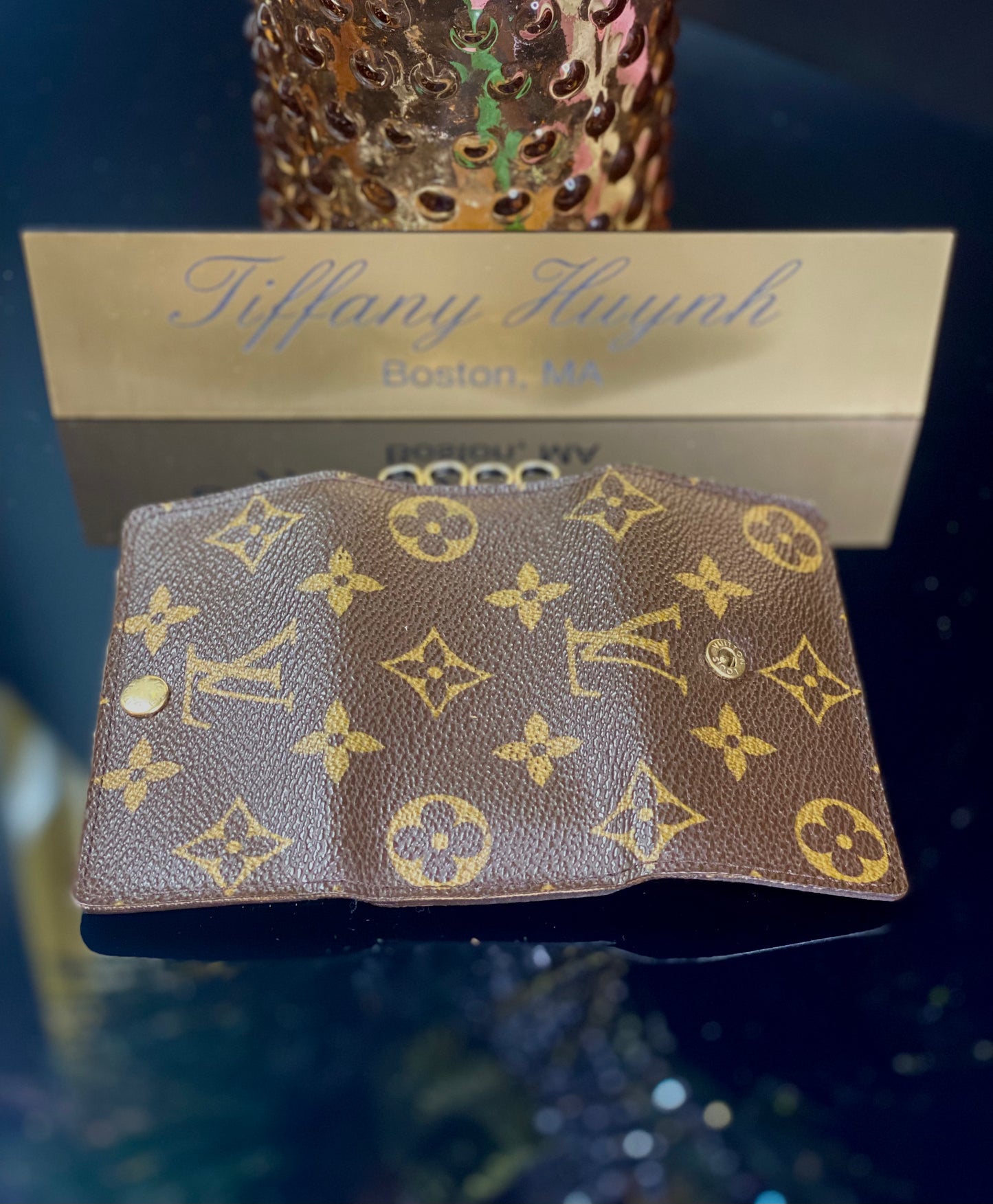 Authentic Louis Vuitton Monogram 4 Key Case