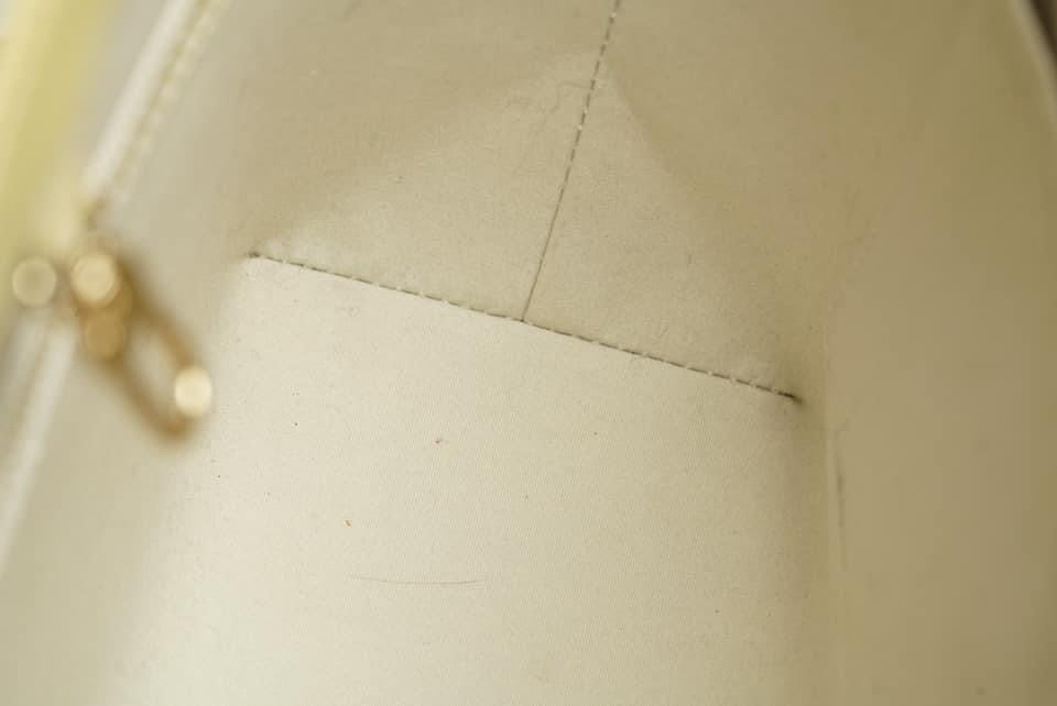 Authentic Louis Vuitton Monogram Vernis Avalon MM