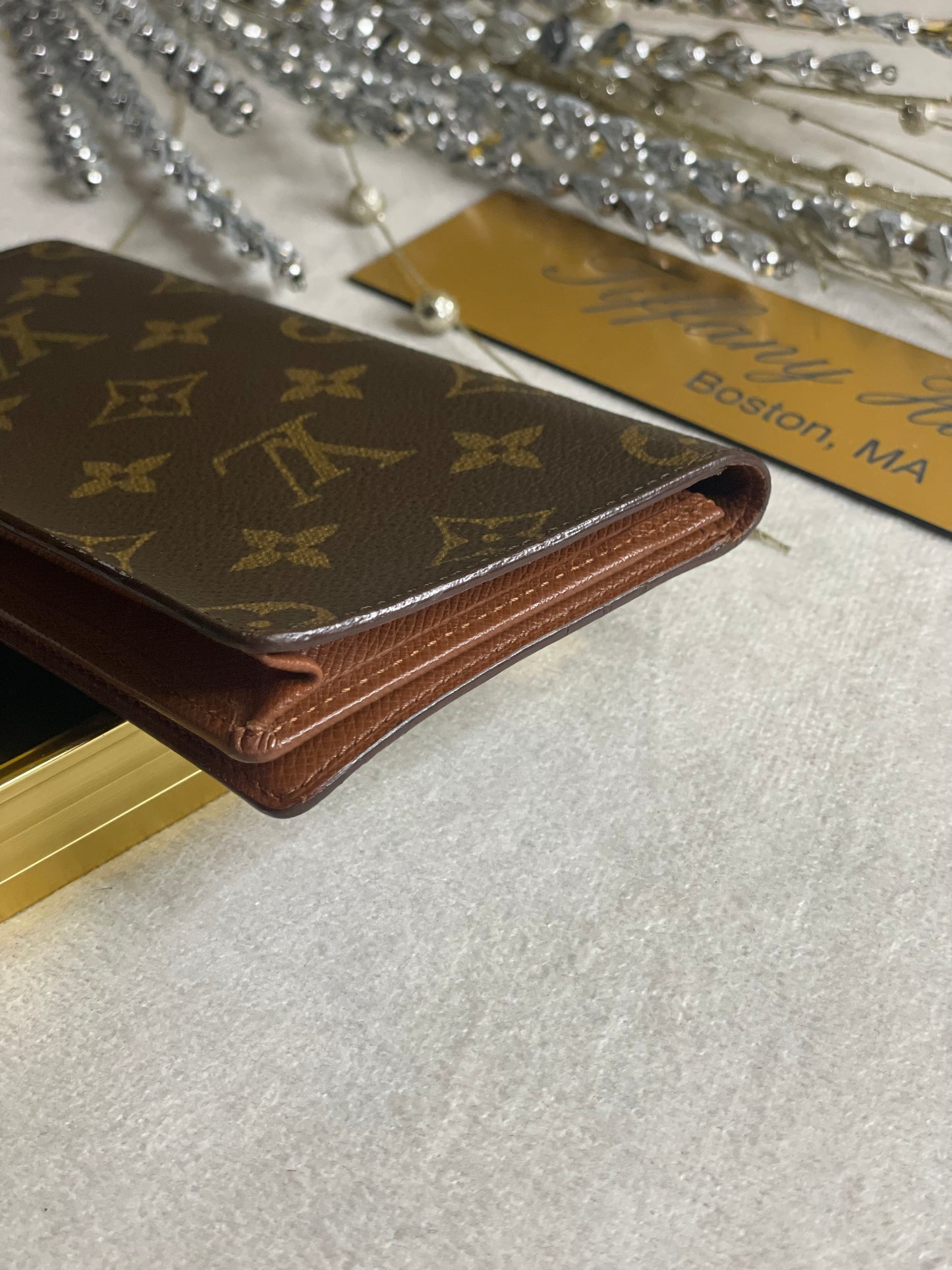 Authentic Louis Vuitton Monogram Porte-Cartes Credit Yen Checkbook Wallet