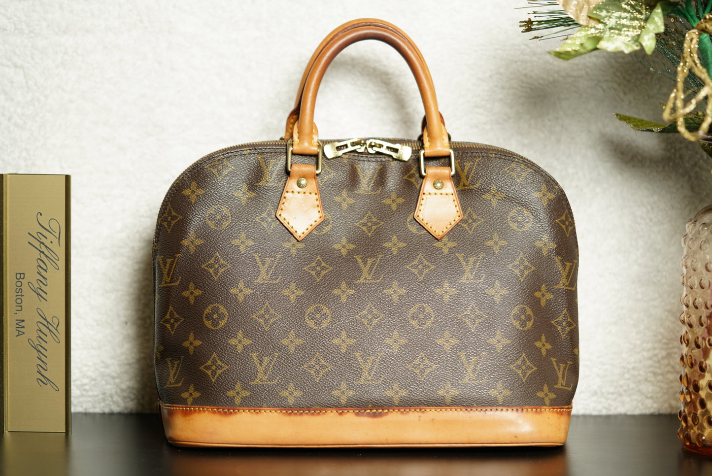Authentic Louis Vuitton Monogram Alma PM