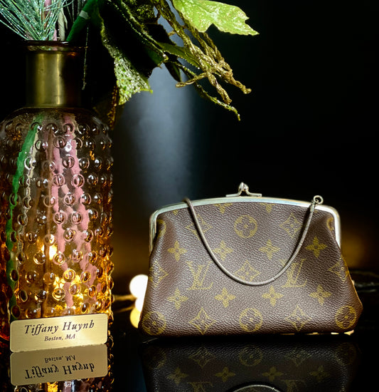 Authentic Louis Vuitton French Co Kisslock Pouch
