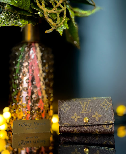 Authentic Louis Vuitton Monogram 6 Key Holder