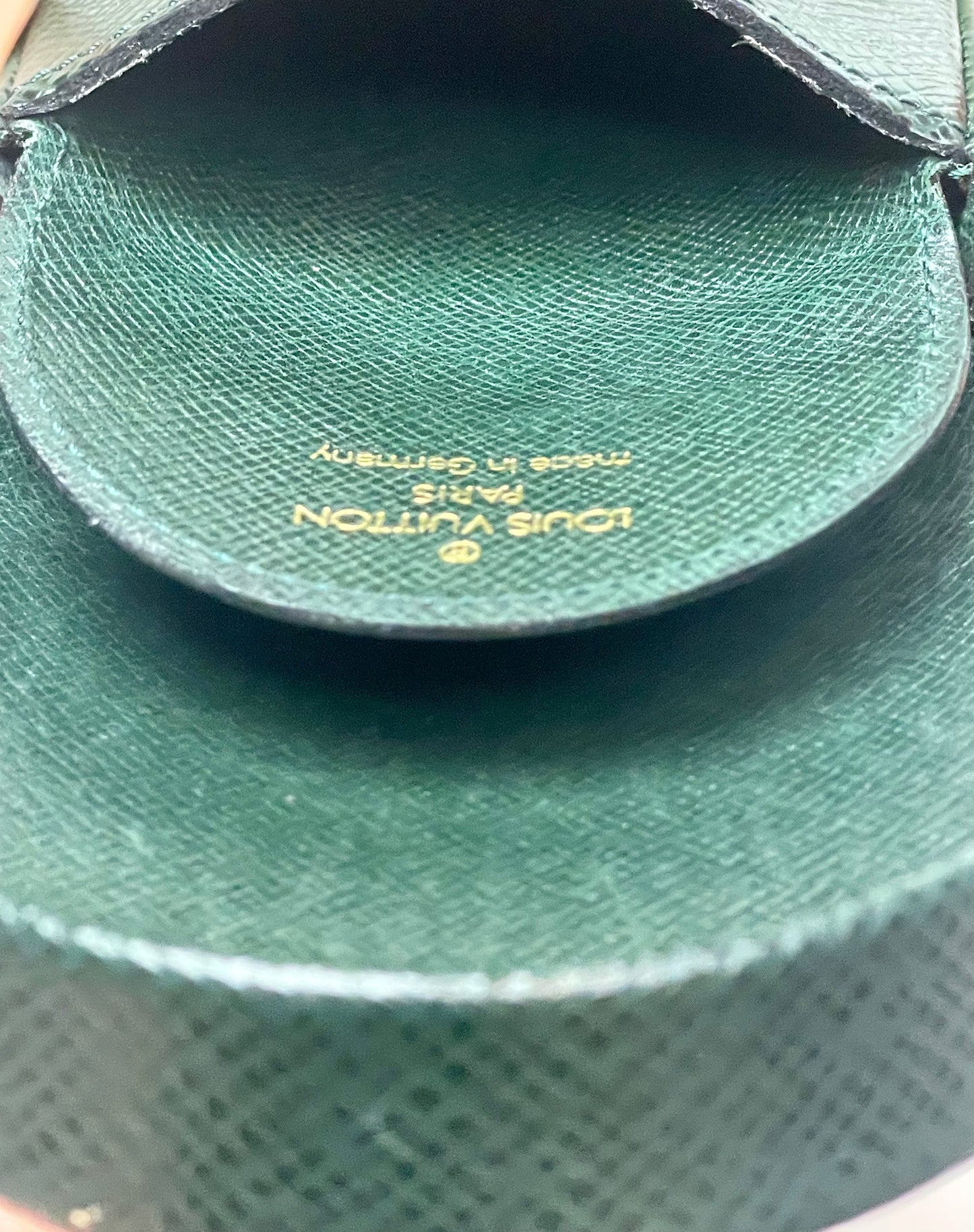 Authentic Louis Vuitton Taiga Porte-Monnaie Cuvette Coin Case in Epicea Green