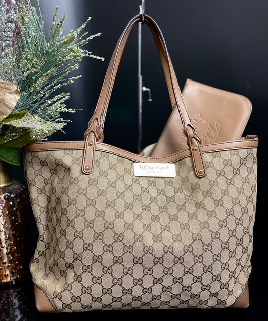 Authentic Gucci GG Monogram Canvas Tote Shoulder w/ Pouch
