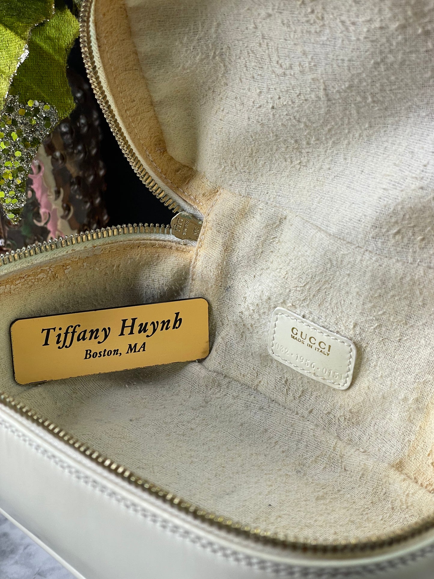 Authentic Vintage Gucci Bamboo Vanity bag in patent white leather